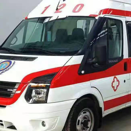 娄星非急救护送病人转院租赁救护车的优缺点对比